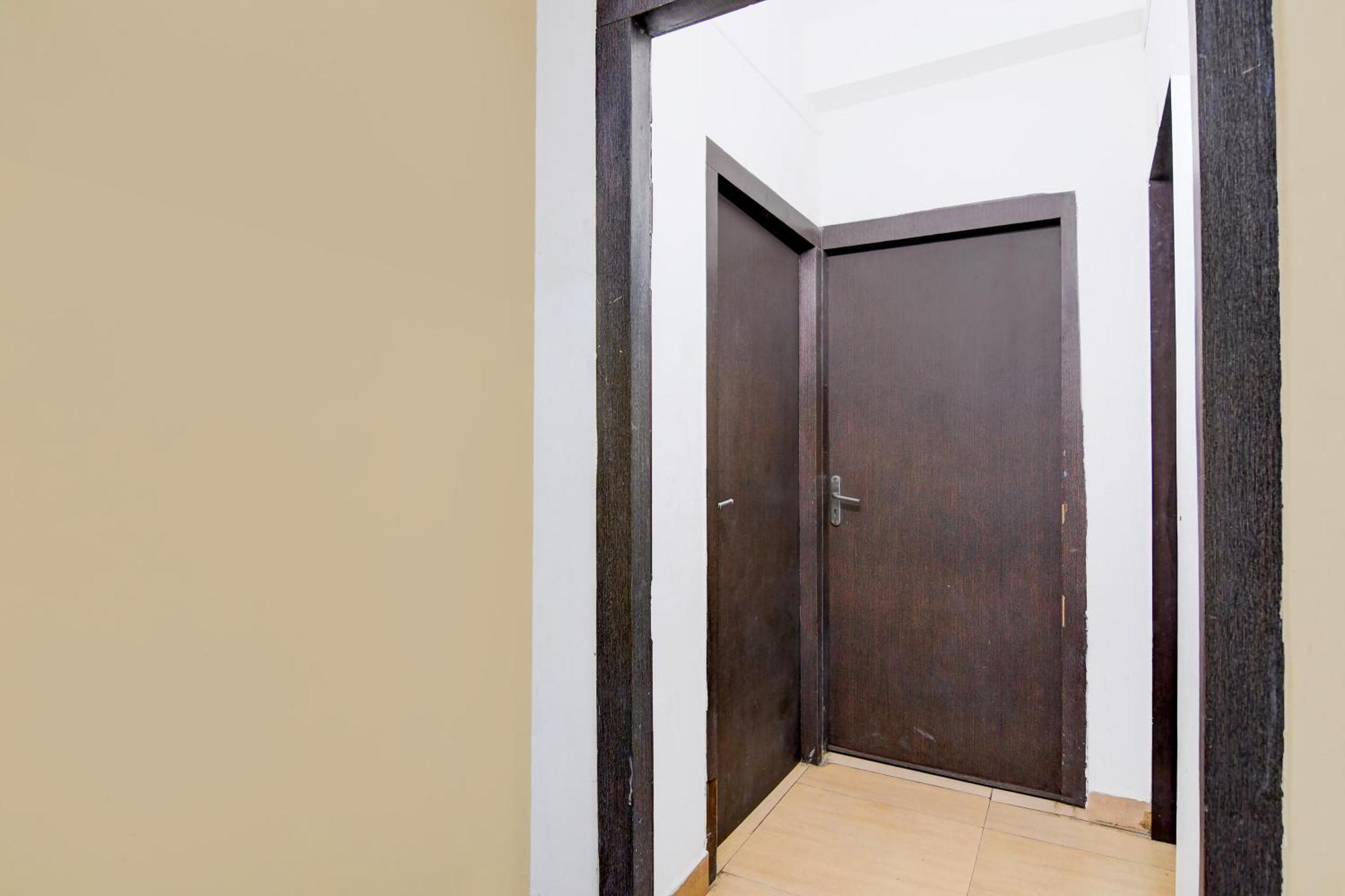 Hotel O New Town Formerly Rest Inn Salt Lake City Екстер'єр фото
